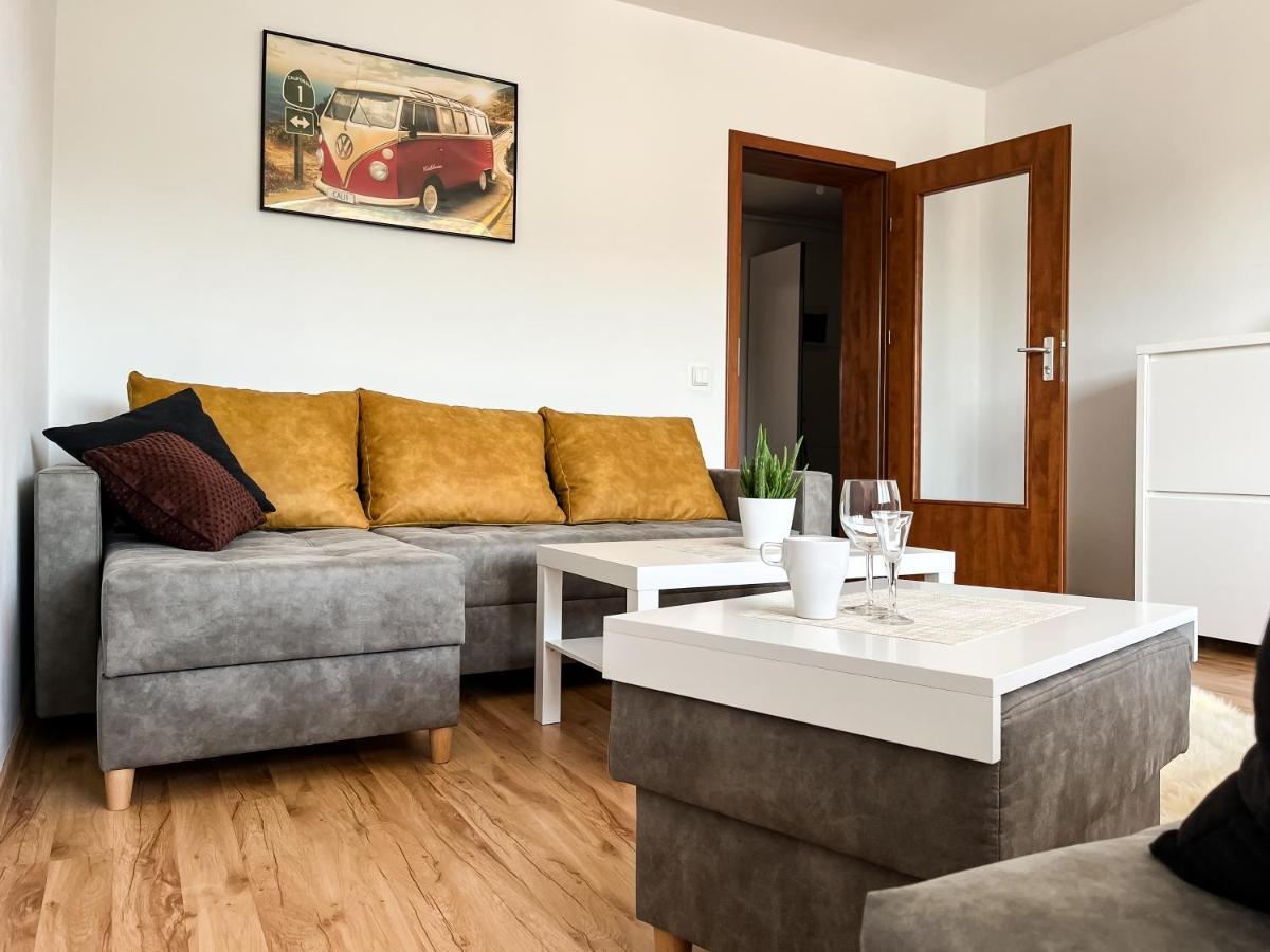 Uroczy Apartament Pod Skarpa Вадовіце Екстер'єр фото